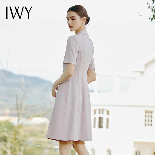 IWY/清新粉色西装领连衣裙女高端显白收腰西装裙播音主持人美容院Q1132-P 商品图3