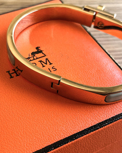 7折  无 爱马家 Kelly法郎手镯 窄版柔美经典手镯 8色 CU1186 商品图13