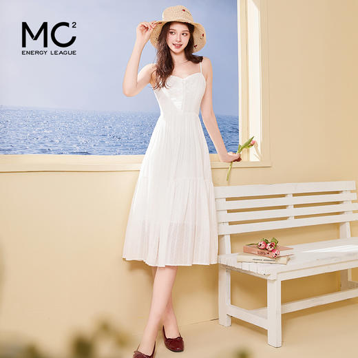 mc2法式水溶刺绣蕾丝吊带连衣裙女2024夏季新款韩系度假风小个子 商品图1