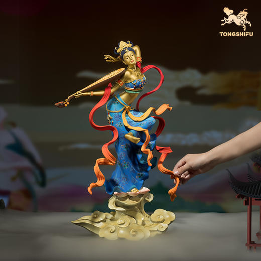 铜师傅 正版授权《敦煌联名飞天》桌面客厅电视柜家居装饰品摆件 商品图2