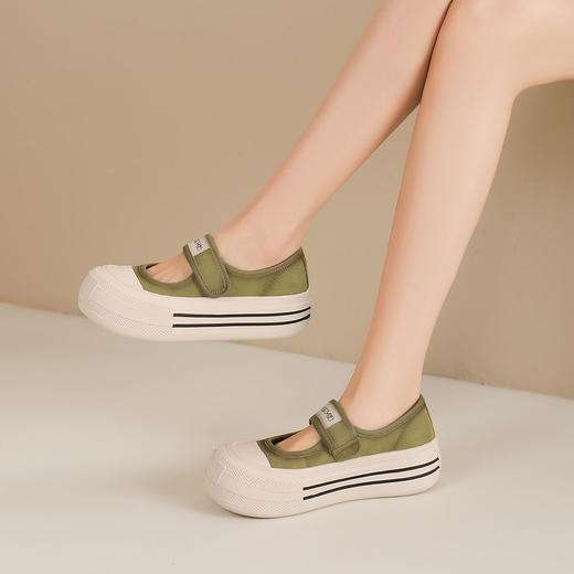 西村名物2024新款气质平底圆头厚底丑萌真皮休闲女鞋通勤单鞋女T24AE13981 商品图3