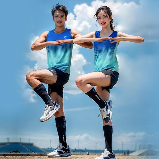 【低价清仓39元】积能夏季透气轻薄马拉松无痕快干男女款跑步体育生长跑运动背心 商品图10