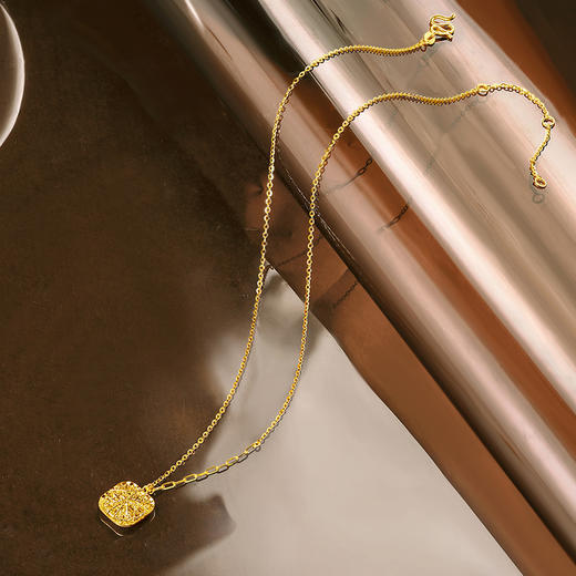 周六福黄金项链女计价足金爆闪方糖链坠送女友礼物官方旗舰店 商品图4