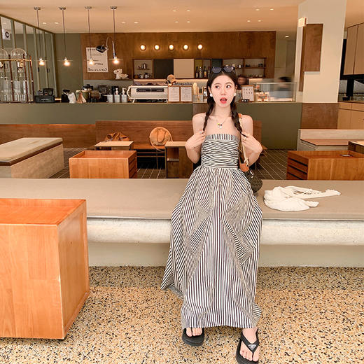 <曾小咸推荐> 【海岛落日】条纹抹胸连衣裙 商品图3