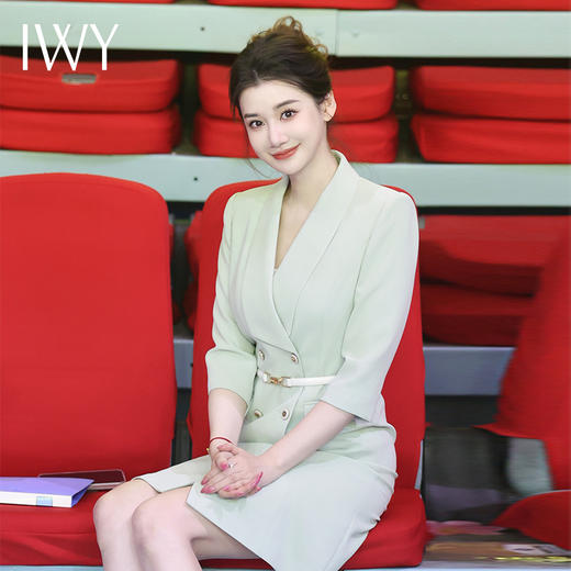 IWY/绿色教师录课正装西装连衣裙女七分袖播音主持人演讲比赛服装Q14235 商品图4