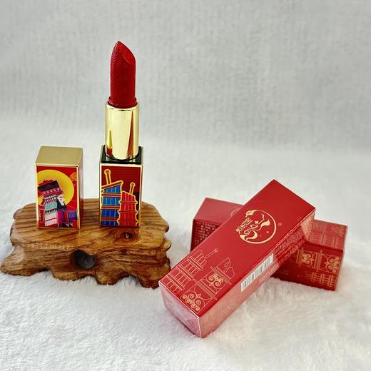 朝乐蒙至臻沁润口红&朝乐蒙酥油润唇膏&牛奶柔肤护手霜礼盒装 商品图3