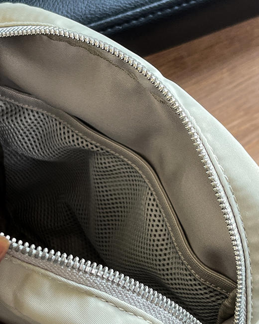 现货 THS 5.25-无 lulu家 在售款Wunderlust斜挎包 夏季必备方便休闲小包 3色 CQ1321 商品图12