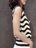TYNVIE 波浪纹针织背心 - 黑条纹 商品缩略图1