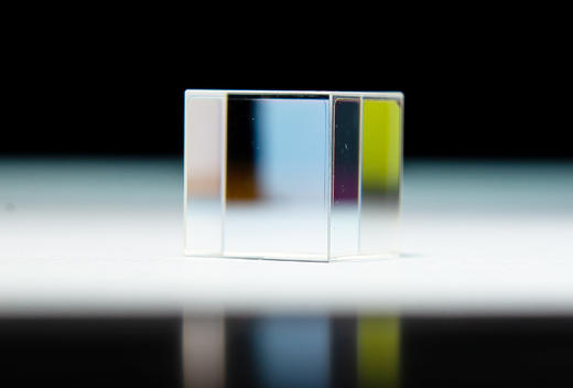 PBS 420nm-680nm 宽带偏振分光棱镜 | 尺寸20*20*20 商品图0