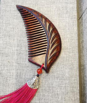 叶子°小叶紫檀梳