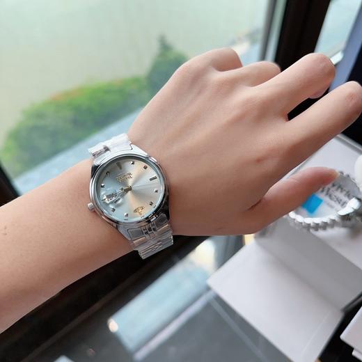 西.太.后清新碎冰蓝色微微安瑞士机芯土星手表石英腕表 商品图8