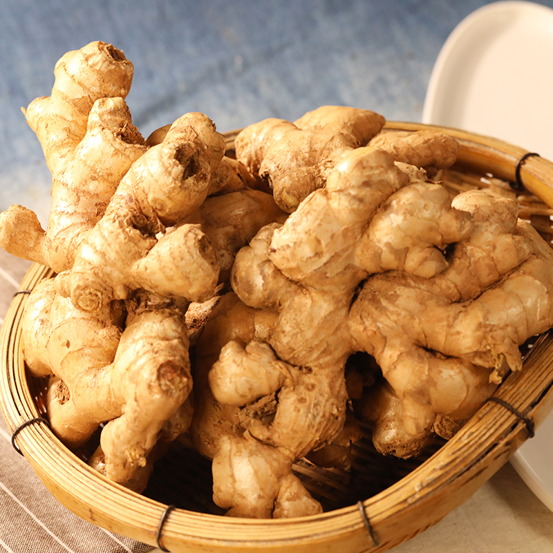 云南【小黄姜】姜味浓郁，香辣味美，肉质紧实，姜丝紧密，高原种植，自然成熟！