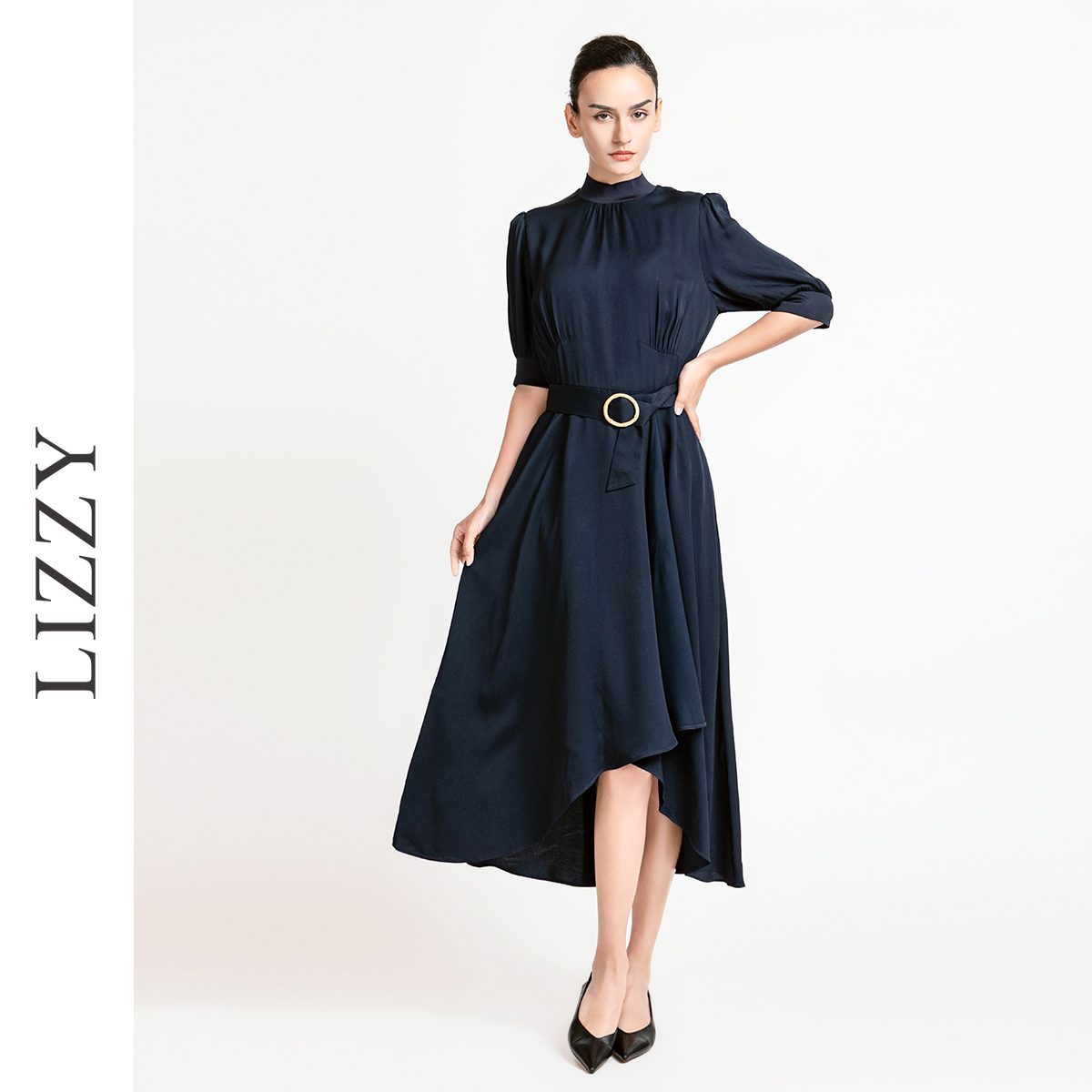 LIZZY优雅通勤收腰短袖飘逸不规则大摆连衣裙配腰带7961