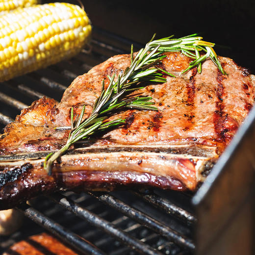 春禾秋牧 果木静腌 带骨小战斧牛排300g*3 商品图2