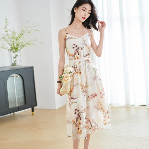 米思阳2025夏季新款莱赛尔天丝面料轻薄透气吊带裙时尚印花连衣裙2189 商品图2