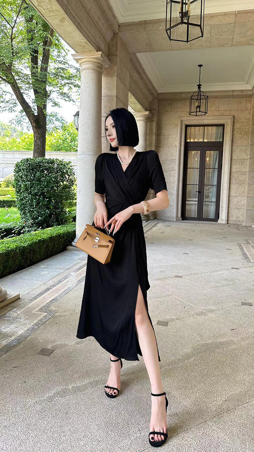 V领腰褶皱净色桑蚕丝短袖连身裙 9522200069 商品图2