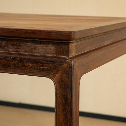 清 红木高束腰马蹄腿方桌 商品图1