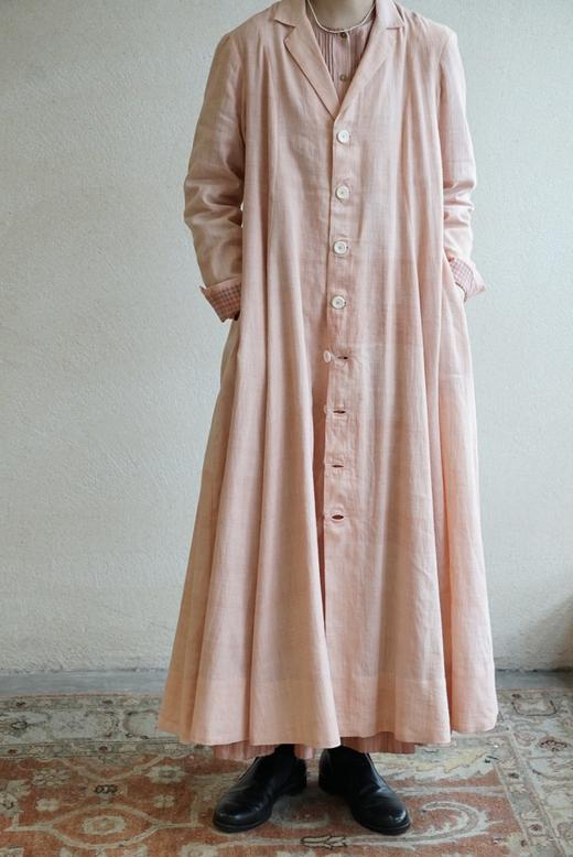 MAKU textiles｜桃粉色衬衫领单排扣中长款古典连衣裙 商品图0