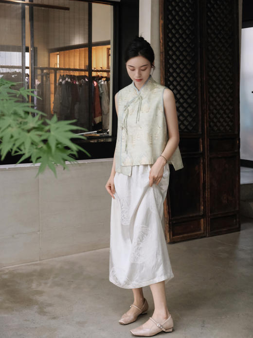 盛唐婧 |如意团花半身裙-白色 商品图0