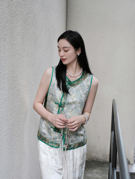 盛唐婧 |真丝宋锦莲花缠枝纹马甲 商品图2
