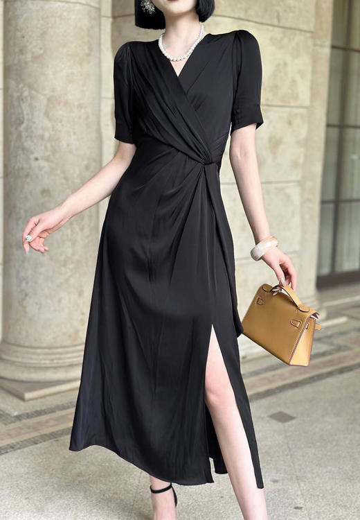 V领腰褶皱净色桑蚕丝短袖连身裙 9522200069 商品图0