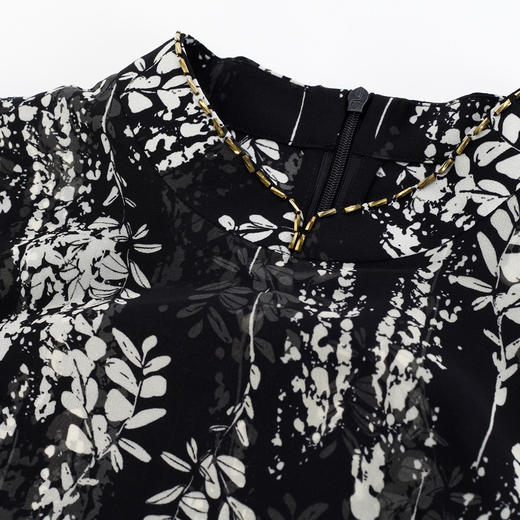 PF889斯尔丽2024新款浪漫印花轻中式结合飘逸版型宽松显瘦中袖连衣裙 商品图4