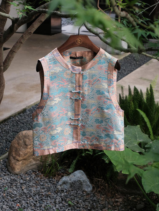 盛唐婧 |真丝宋锦一路青云对襟马甲 商品图4