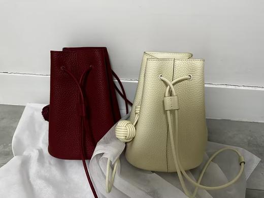 【门店同款】ENJOY夏季复古抽绳配小球单肩包 157945758 商品图0