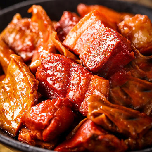 大红门笋烧肉，10袋组合，国企二商集团出品，中华老字号，精选新鲜竹笋、五花肉匠心制作，竹笋脆嫩营养丰富，肉质软烂，入口鲜香回味，醇香满口，令人食欲大开D 商品图2