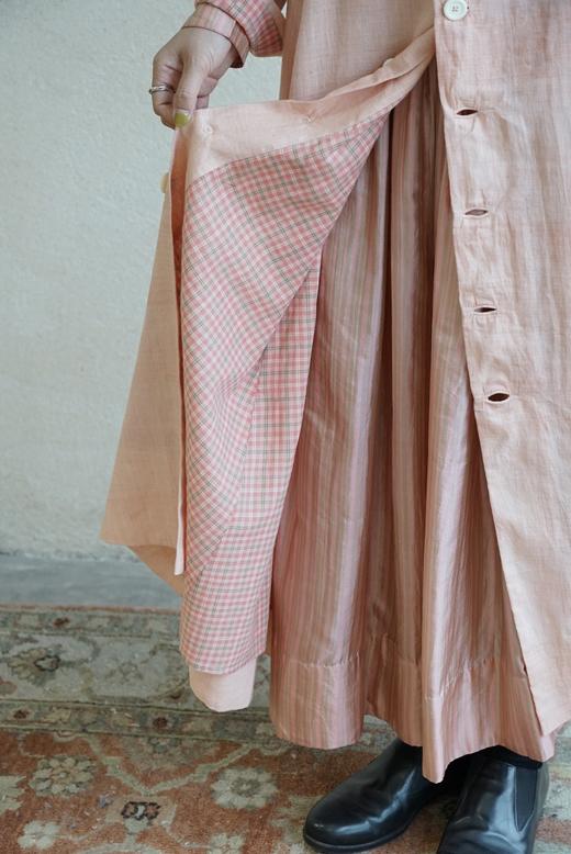 MAKU textiles｜桃粉色衬衫领单排扣中长款古典连衣裙 商品图7