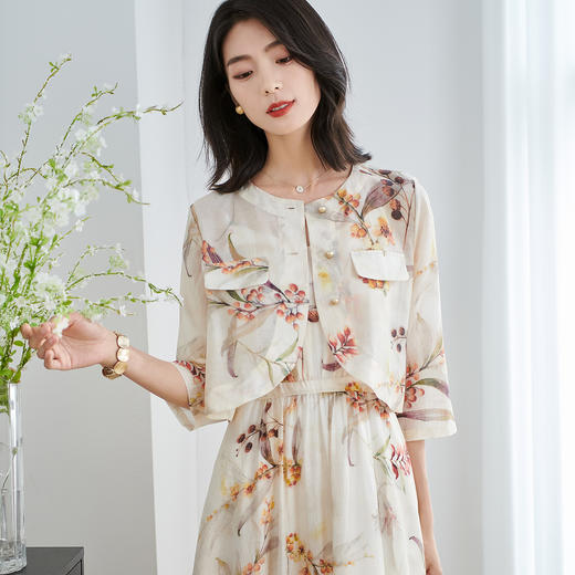 米思阳2025夏季新款莱赛尔天丝面料轻薄透气短外套时尚印花七分袖上衣2621 商品图4