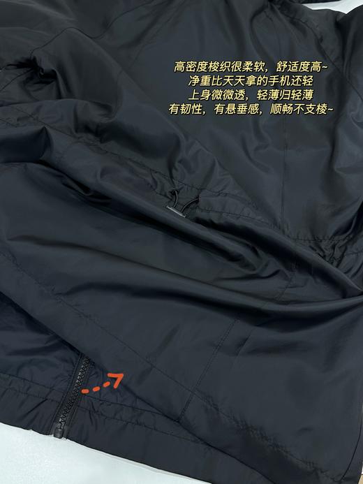 点此购买 CK Jeans女士户外运动印花抽绳收腰连帽夹克 bk 289194 商品图14