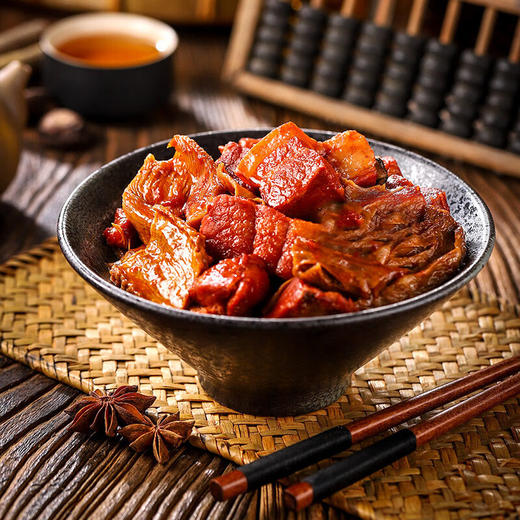 大红门笋烧肉，10袋组合，国企二商集团出品，中华老字号，精选新鲜竹笋、五花肉匠心制作，竹笋脆嫩营养丰富，肉质软烂，入口鲜香回味，醇香满口，令人食欲大开D 商品图1