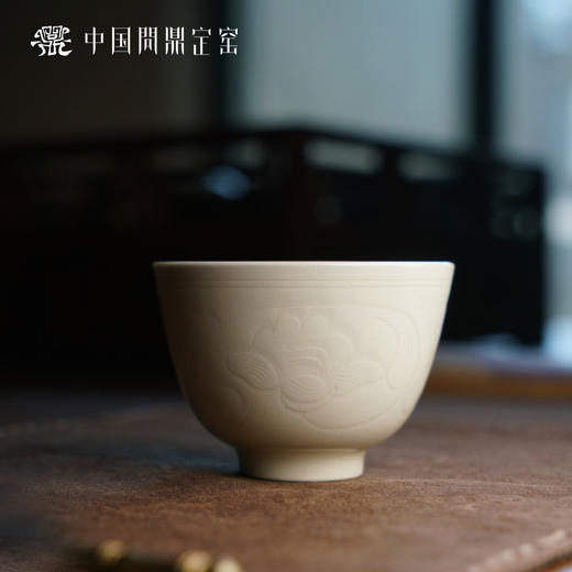 问鼎定窑花铃杯 商品图0
