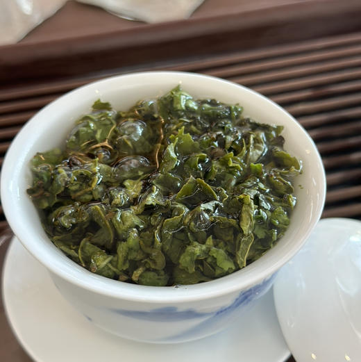 乌龙茶｜【铁观音】形如观音重如铁/三红七绿蜻蜓头状/馥郁兰花香且观音韵悠长/净重：250g*1盒 商品图2