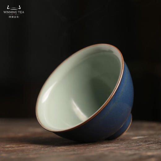 问鼎汝瓷黛蓝精工款折口杯 商品图1