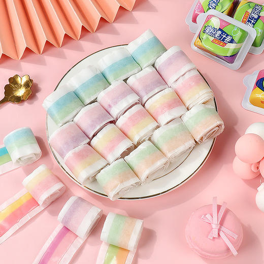 【可以卷起来吃的糖果！果汁卷软糖】缤纷多彩果汁卷一撕一拉妙趣好味，鲜果香甜 甜蜜爽口欢乐加倍，童年怀旧小零食休闲食品高颜值糖果 商品图0