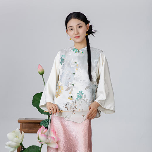 2024年春夏新款新中式国风真丝宋锦香云纱马甲V240811 商品图2