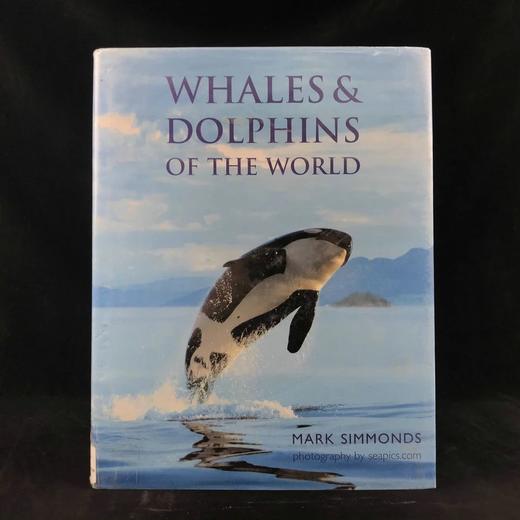世界鲸鱼与海豚图集 180幅彩色插图 精装大16开 商品图0