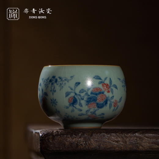 问鼎鼎青青花华容杯（缠枝三多）（荷塘鲫鱼）（茂林千古） 商品图0