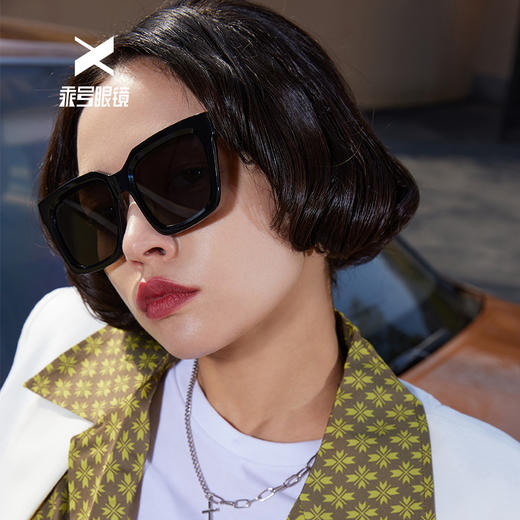 【品牌直发-福利特惠】乘号大方框遮颧骨潮流墨镜EX22101A 商品图1