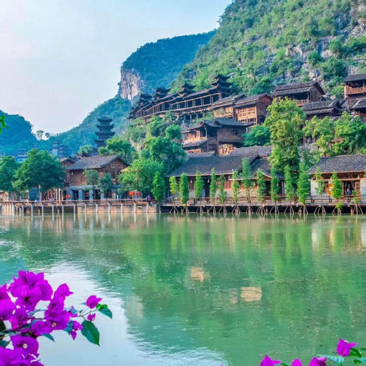 边玩边养老丨漫游黔西南，罗平万亩油菜花绚烂，奇秀万峰林，毕节百里杜鹃绘就绝美画卷！ 商品图6