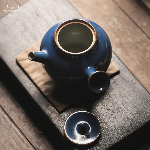 问鼎汝瓷黛蓝雨润侧把壶（缺货） 商品图2