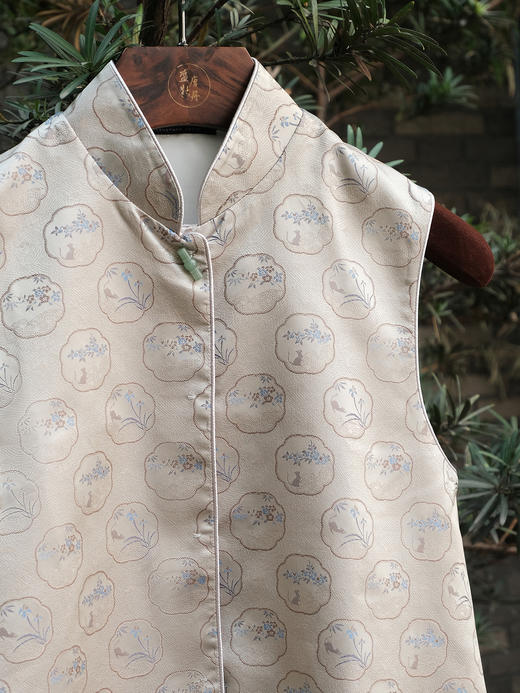 盛唐牡丹 |葭灰真丝宋锦对襟马甲 商品图7