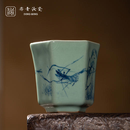 问鼎鼎青青花六方杯（荷花桂鱼）（虾戏图） 商品图1