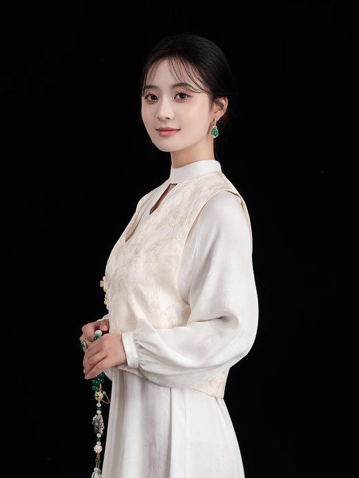 荷言GL 晚妆新 原创新中式改良坎肩马甲玉兰织金提花背心国风 商品图2