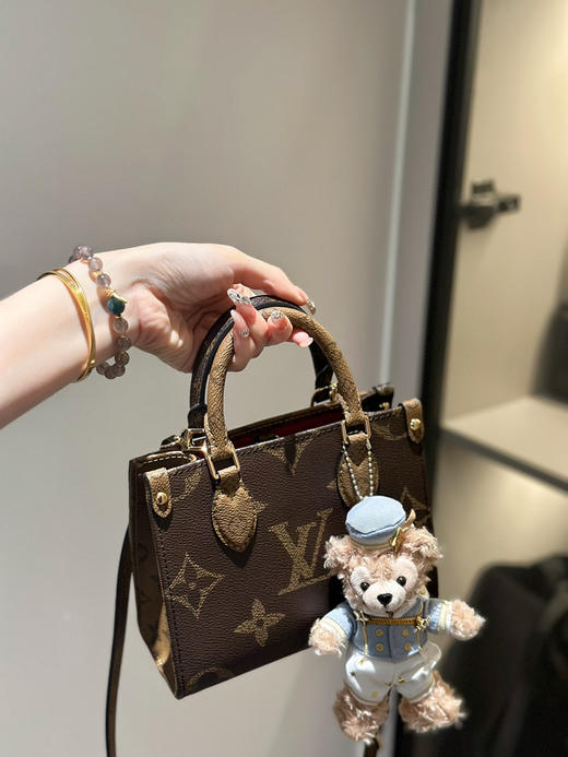 𝐨𝐧𝐭𝐡𝐞𝐠𝐨 𝐛𝐛🤎🤎
变码芯片版本 📍 商品图0