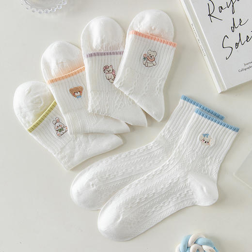 刺绣中筒小白袜无骨精梳棉袜【2412207/8/9】 商品图0