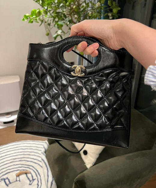 油蜡羊皮𝟐𝟒𝐒🖤
定制版本出  〰️ 商品图0