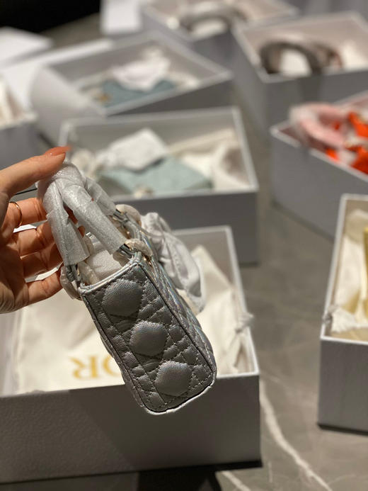 活动款 📍 
顶级版本368包邮🉐️
超迷你戴妃 𝟏𝟐𝐜𝐦
全套包装 〰️ 商品图5